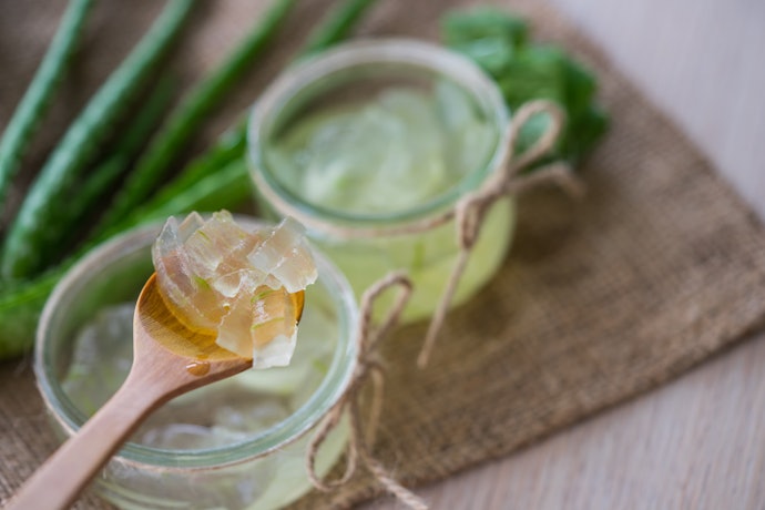 Try Natural Moisturizers Like Aloe Vera, Honey, or Oats for Gentle Hydration