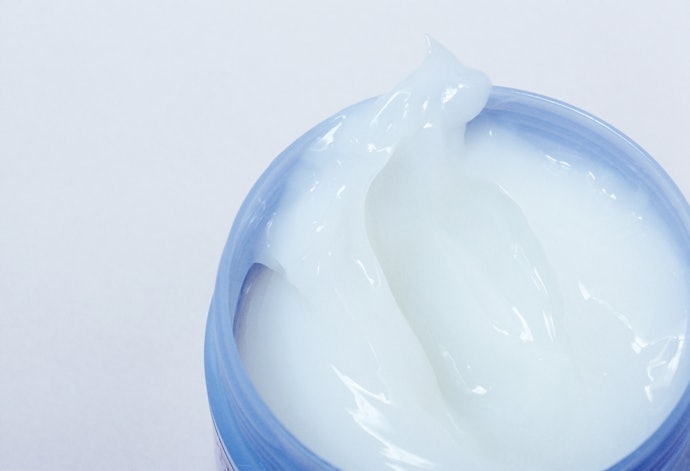 Dry or Flaky Skin: Go for Cream-Type Moisturizers