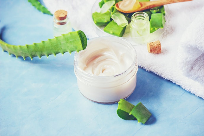 Choose Healing Agents Such as Allantoin, Calendula, or Aloe Vera to Repair Damaged Tissue