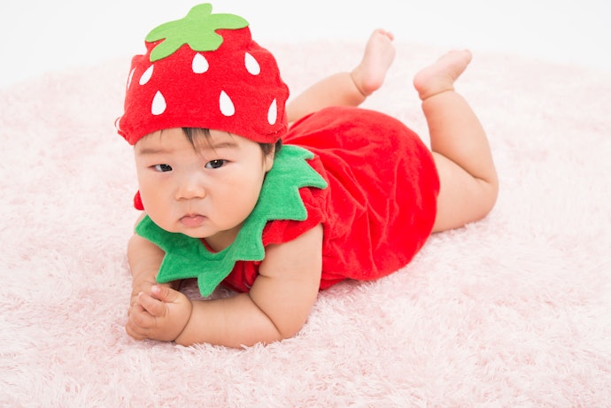 For Sensitive Skin, Avoid Itchy or Heat-Trapping Clothes That May Be Uncomfortable