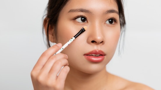 For Combination Skin: Natural or Satin Finishes Balance Hydration and Shine Control