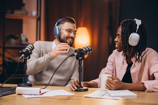 Pick a Bidirectional Mic for Interviews or Two-Person Streams