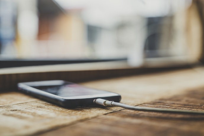 Wall Chargers With 5V/1.0A Are Slow in Today’s Standards