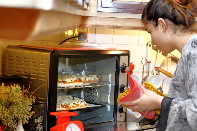 Make No-Fuss Pizzas With a Countertop Pizza Oven