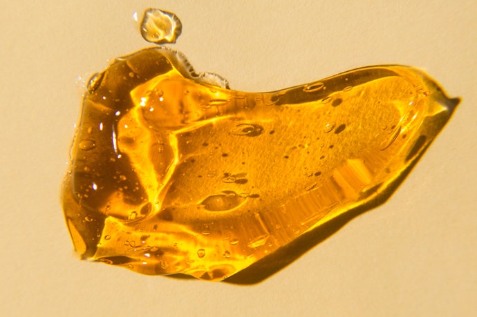 Retinol, Glycolic Acid, and Gold Increase Skin Cell Production and Are Good for Oily Skin