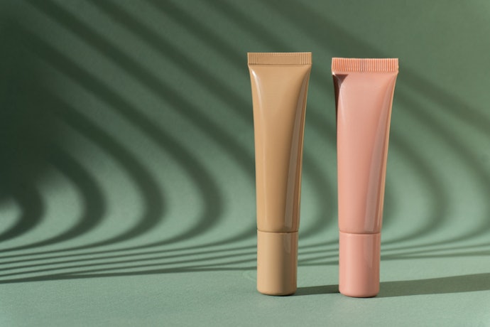 Gloss or Tinted Balms: For a Casual, Buildable Look