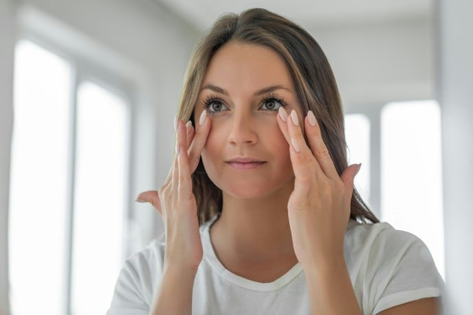 Dryness: Hyaluronic Acid and Barrier-Supporting Ingredients