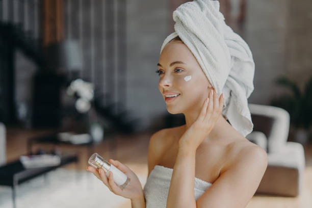 Favor AHAs if You Have Dry-Sensitive Skin