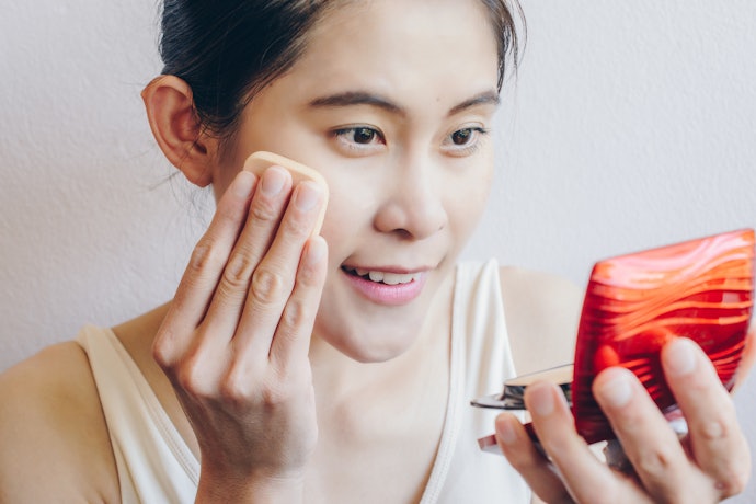 Avoid Matte Powders With Thick-Looking Finishes