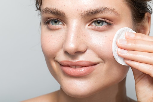 Cotton Rounds Are Ideal for Removing Makeup