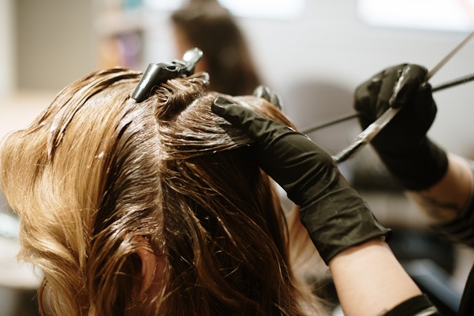 10 Volume (3% Peroxide): For Darkening, Gentle Toning, or Use with Demi-Permanent Colors