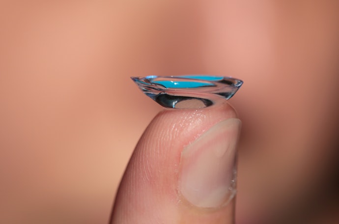 Soft Contact Lenses Provide Comfort