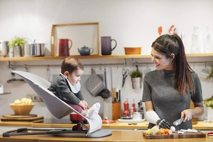 Manual Bouncers Are Powered by a Parent’s Touch