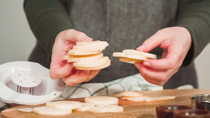 Adjustable Thickness to Match Your Ingredients