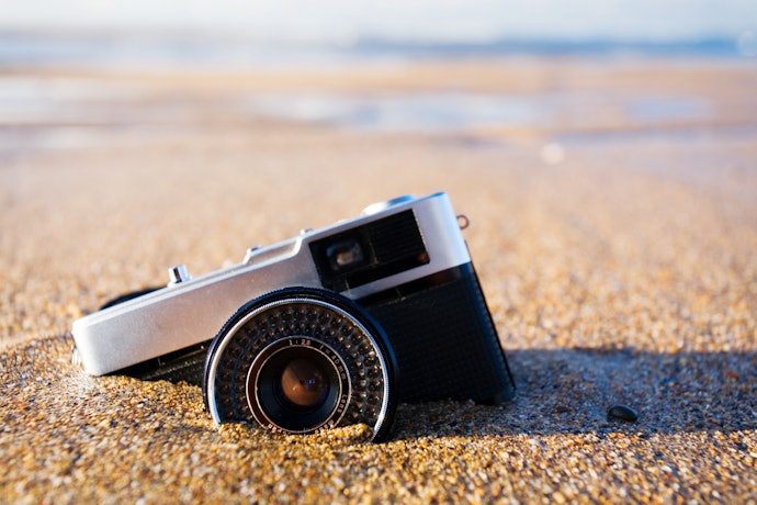 To Protect Your Gadget From Elements Like Dirt and Sand, Go for a Dustproof Camera