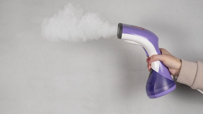 Look for Around 20–30 g/min of Steam Output for Faster Wrinkle Removal