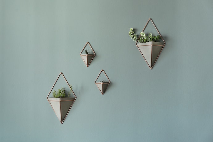Resin Planters Are Lightweight yet Sturdy