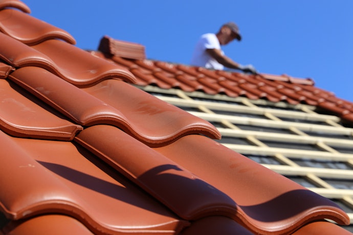 For Concrete Roofs: Elastomeric Paints for Waterproofing and Crack Resistance