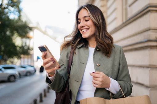 Go for Midrange Brands If You’re Looking for Balanced Performance With Better Displays and Cameras