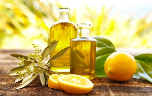 Anti-Hair Fall Conditioners With Plant-Based Oils Also Help Moisturize Your Hair