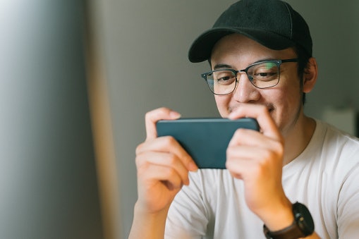 Choose 8 GB to 16 GB of Ram to Handle Graphic-Heavy Games Without Lag