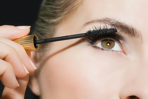 Add Intensity to Thin Lashes With Volumizing Formulas