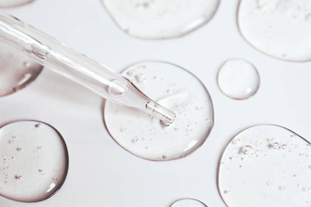 For Oily Skin and Enlarged Pores, Look for AHAs, BHAs, or Retinoids