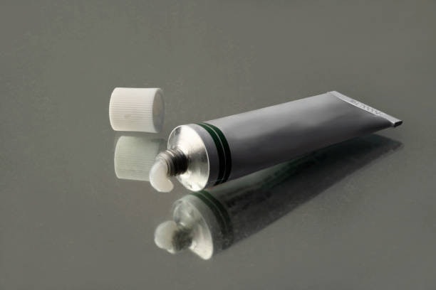 Ointment: Rich and Occlusive, Best for Overnight Healing