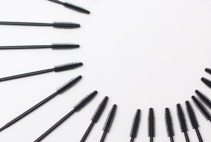 Medium, Tapered Brushes Are Recommended for Beginners