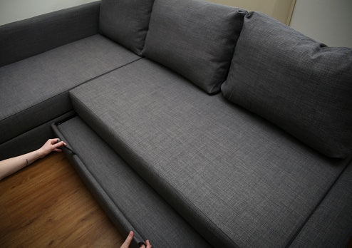 Accommodate More Guests With Pull-Out Sofa Beds