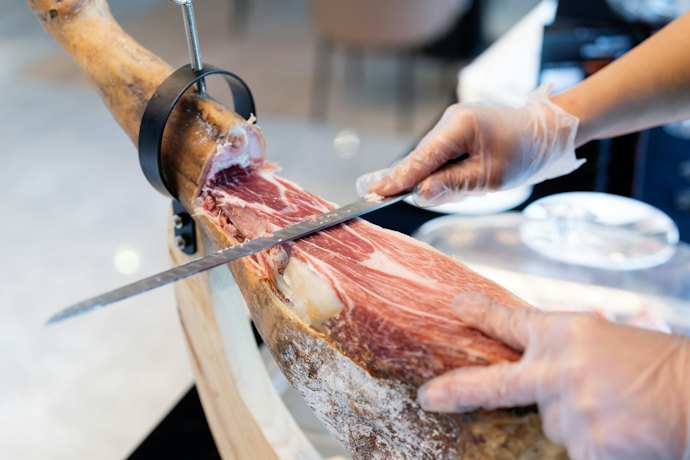 Chinese-Style Ham for Smoky and Salty Flavor