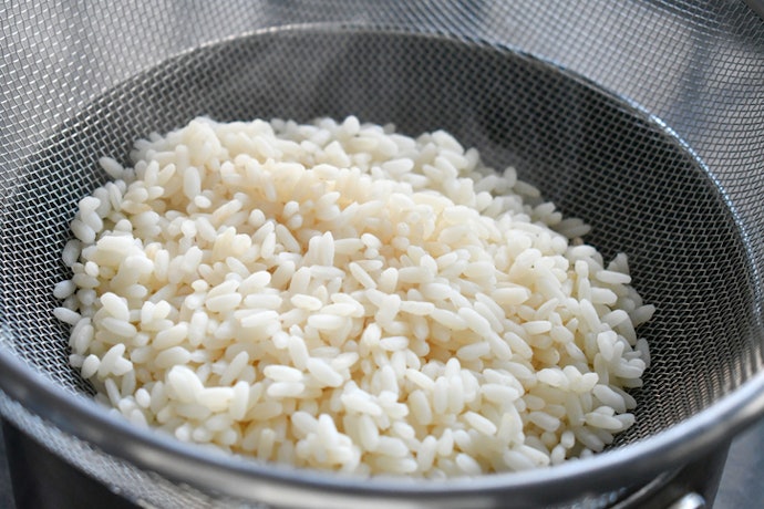 Go for Wet Shirataki Rice if You Want Lower Calories and Easy Prep