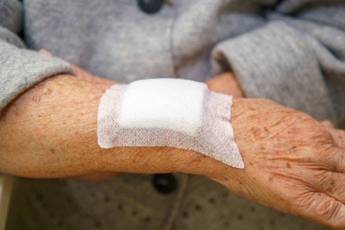 For Sensitive or Elderly Skin: Use Non-Stick or Gentle-Adhesive Dressings