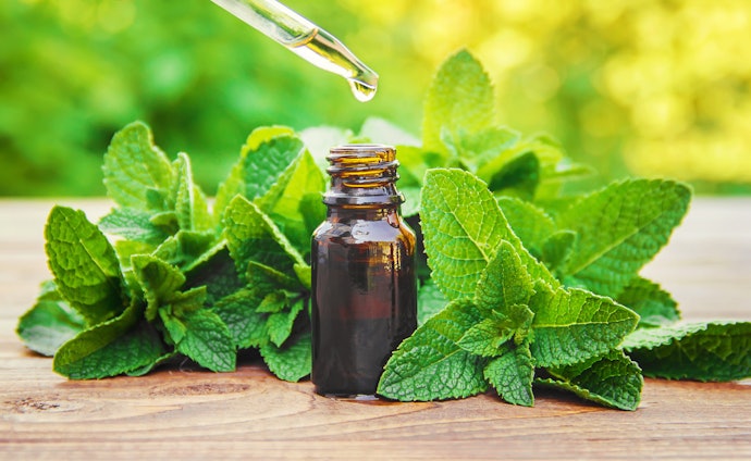 Peppermint and Eucalyptus to Calm Tired Feet