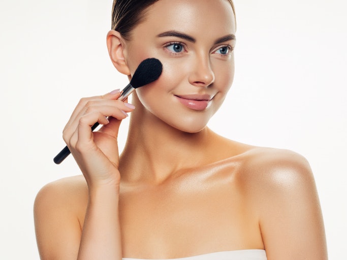 For Dry or Sensitive Skin: Choose Hydrating or Radiant-Finish Face Powders