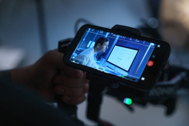 For Videography and YouTube Content: 1080p Video at 60 fps and Video Stabilization