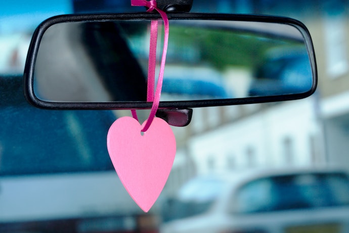 Hanging Cardboard Fresheners Feature a Simpler Style at a Low-Cost Price