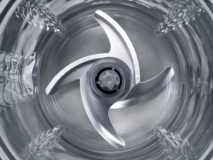 Choose Stainless Steel Blades for Durability and Rust Resistance