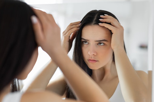 For Dandruff or Itchiness, Look for Aloe Vera with Tea Tree or Zinc