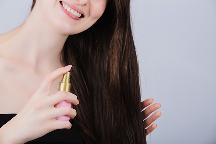 Lightweight Serums for Smoothness and Shine