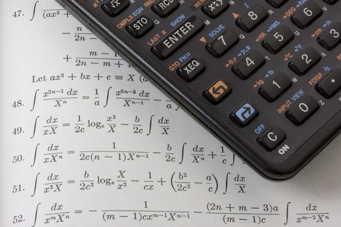 Choose Calculators With Calculus Tools Like Integrals and Derivatives