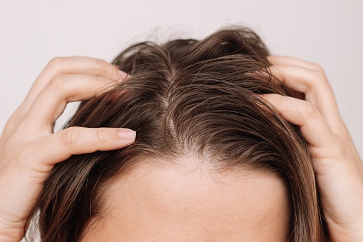 Oily Hair: Select an Oil-Free, Lightweight Mousse for Fresh, Bouncy Locks