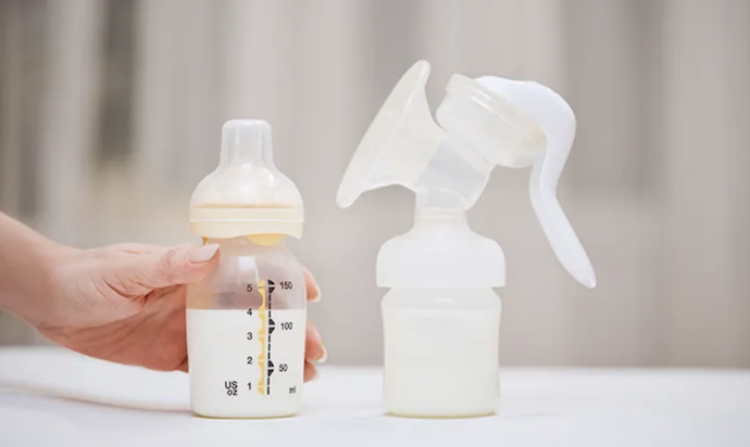 Breast Pump-Compatible Bottles Simplify Feeding for Breastfeeding Moms