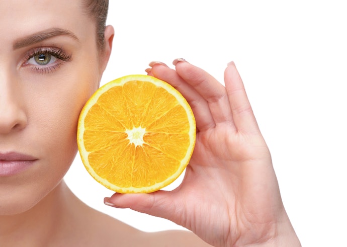 Vitamins and Natural Ingredients Protect Your Skin Against Free Radical Damage