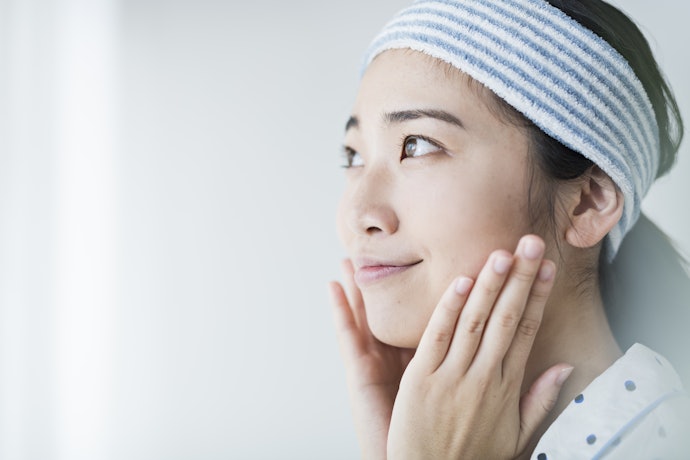 Sensitive Skin: PHAs or PolyHydroxy Acids for Gentle Exfoliation