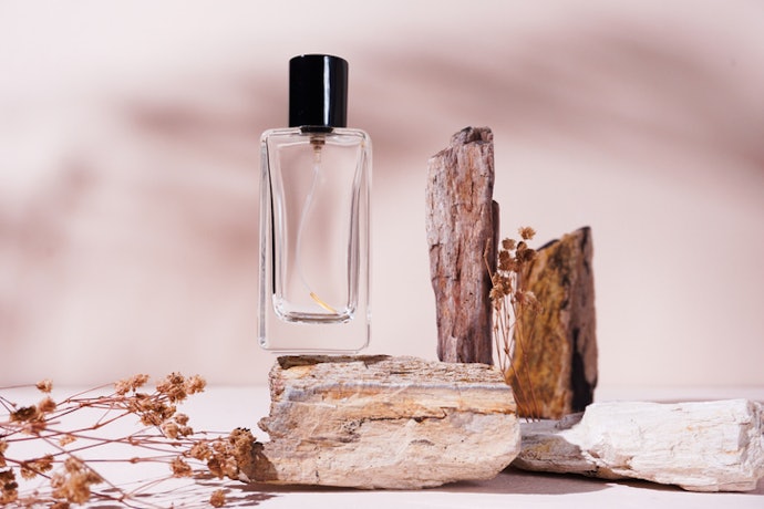 Light, Fresh Vanilla for Daytime and Warm Weather