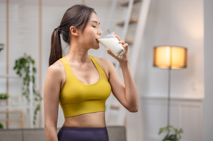 For Weight Loss, Go for Skimmed Milk That’s High in Protein and Low in Calories and Sugar