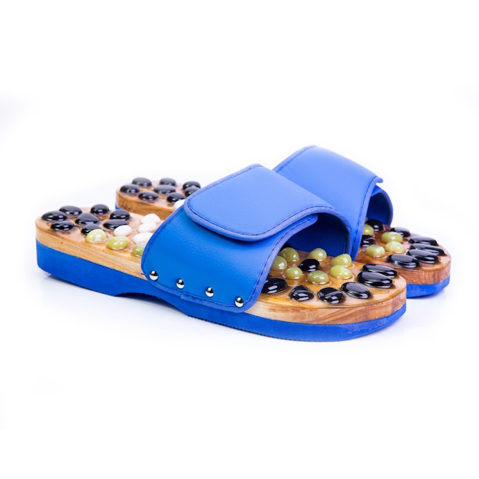 Massage Slippers Stimulate Acupuncture Points on Your Feet