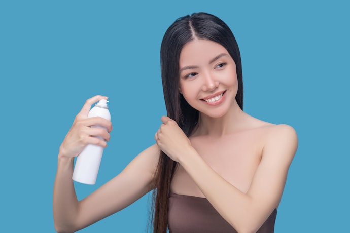 For Flat and Limp Hair, Use a Texturizing Dry Shampoo