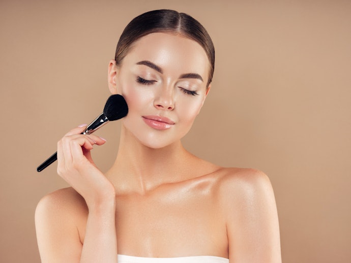 Set Your Makeup in Place With a Powder Brush